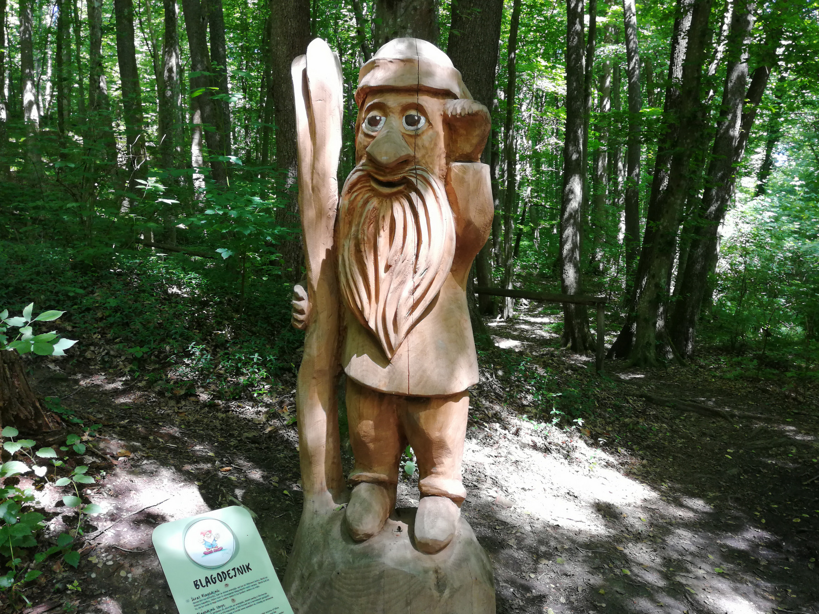 Bukovniško jezero kip