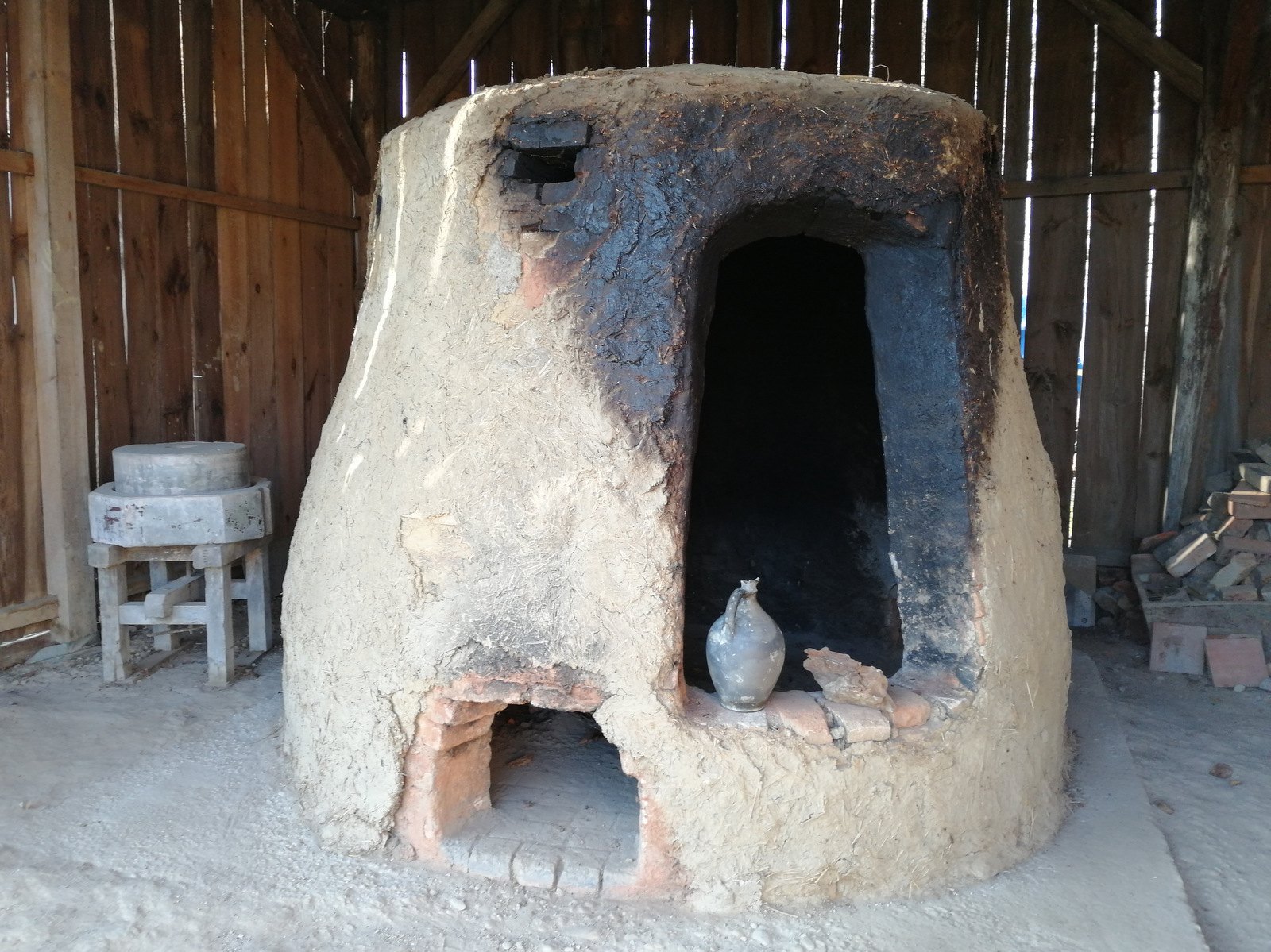 Peč za žganje keramike v filovcih