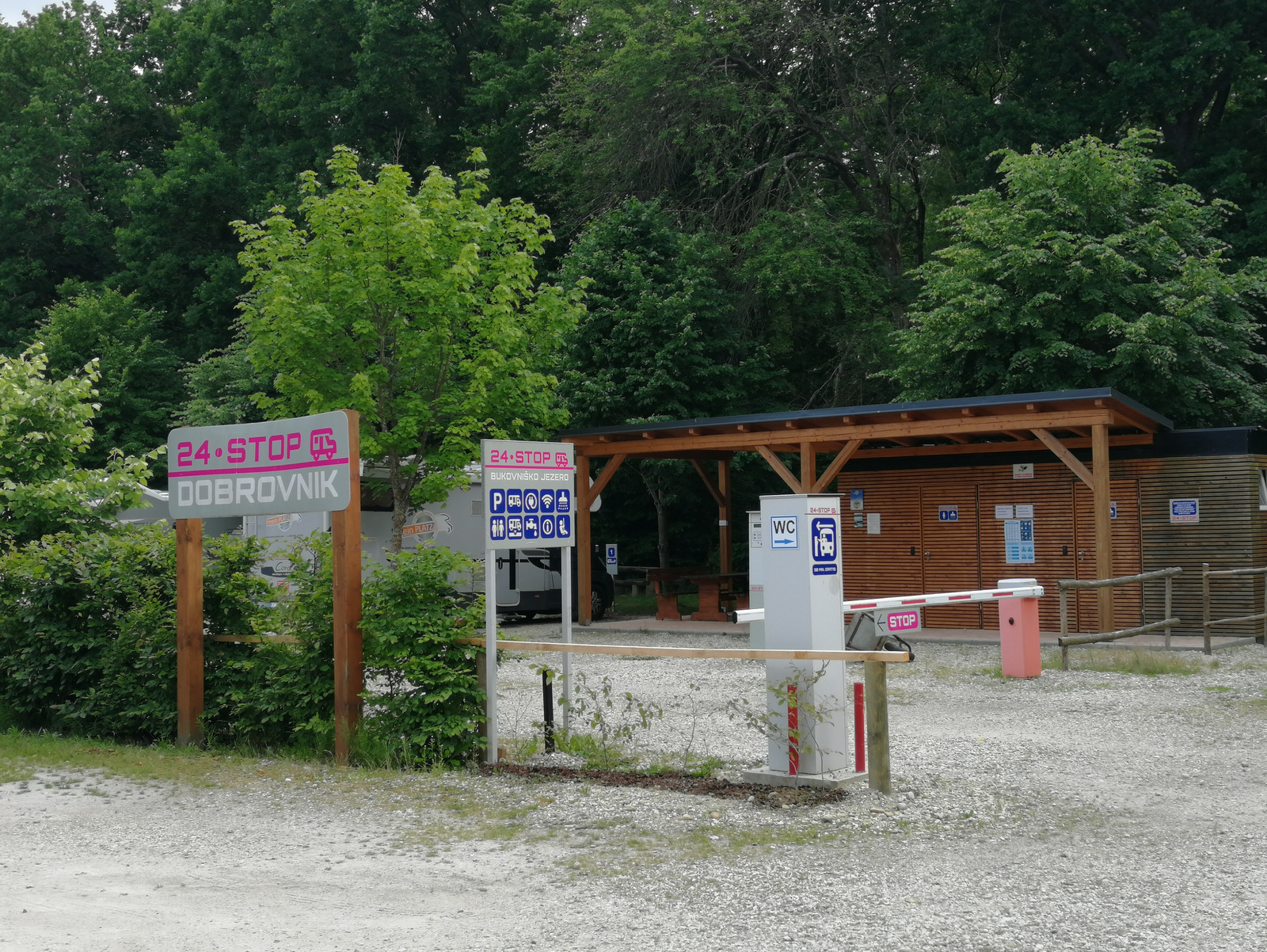 Bukovniško jezero postajališče za avtodome