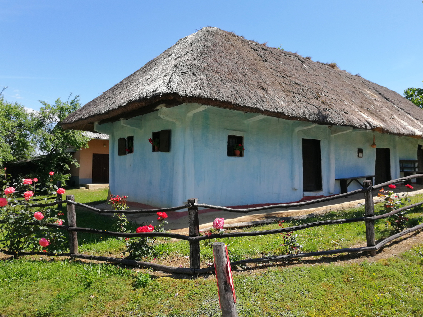 Stara cimprana hiša v Strehovcih