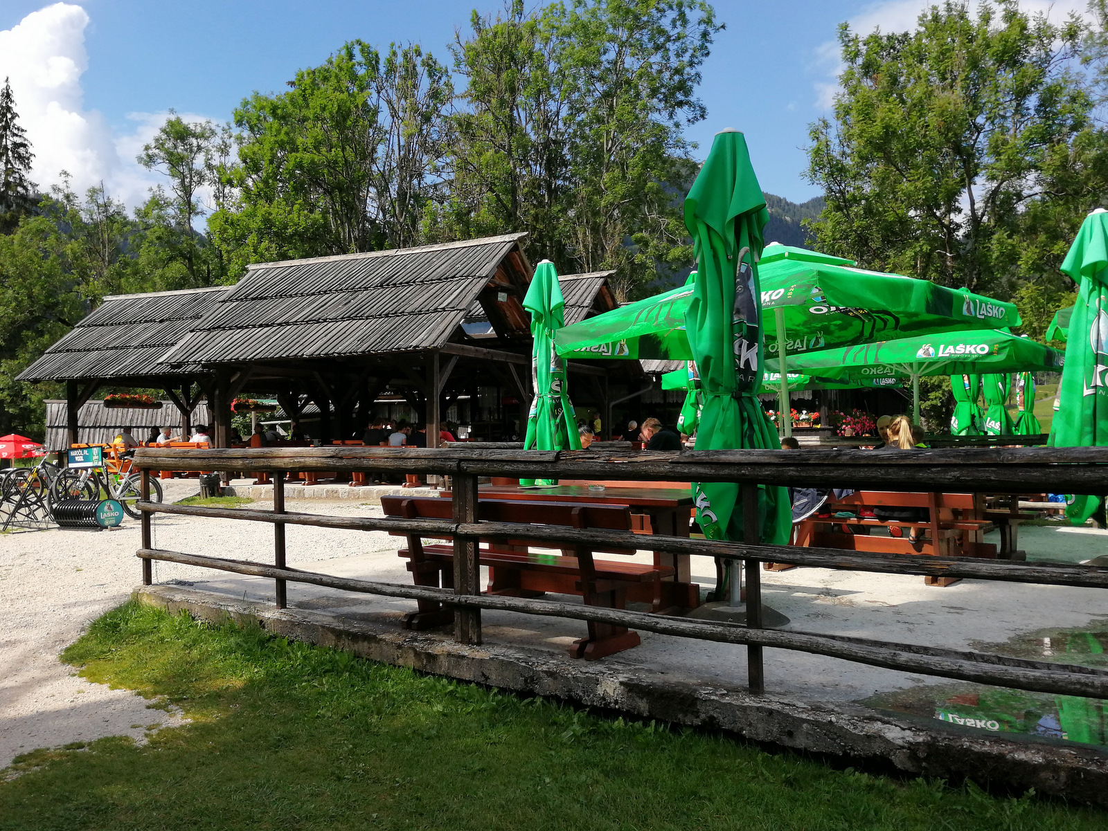 Planšarsko jezero, Jezersko, gostišče