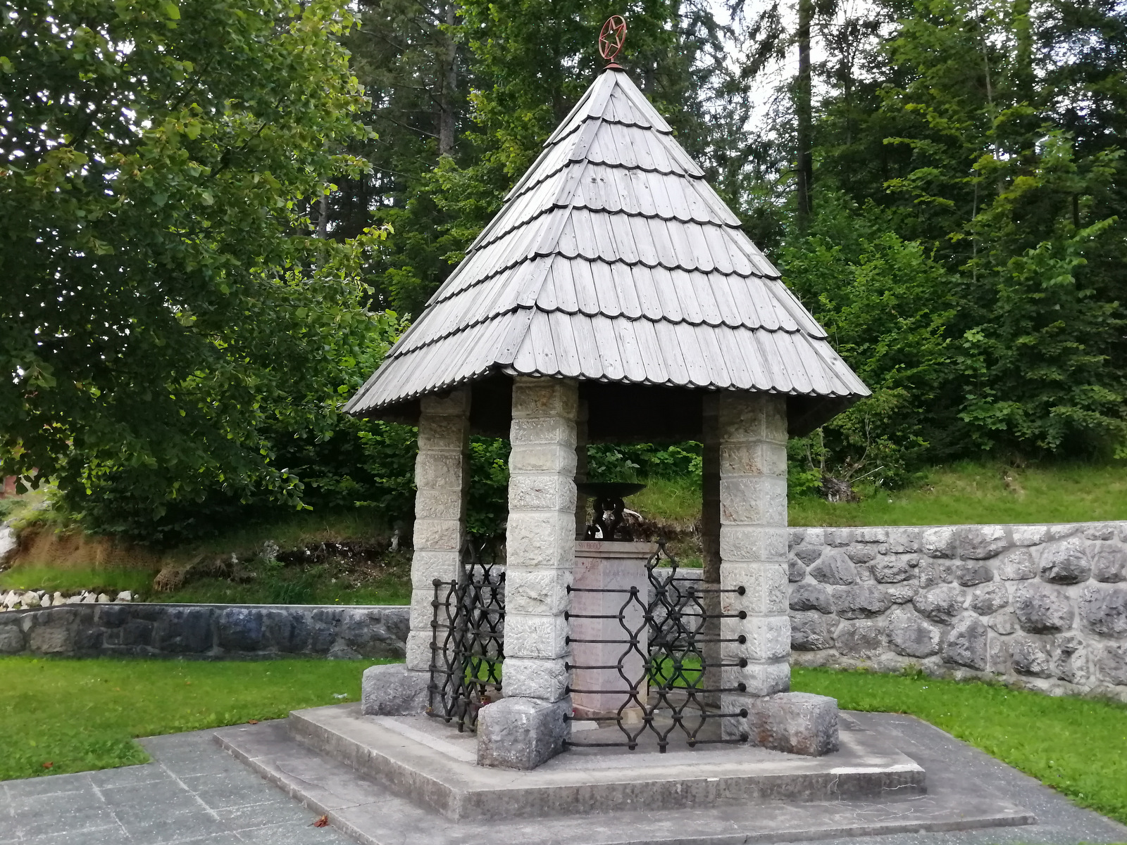 Zgornje Jezersko, Jezersko